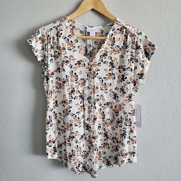 Liz Claiborne Womens White Multicolor Floral Cap Sleeve Button Blouse Sz XS NWT - Picture 1 of 6